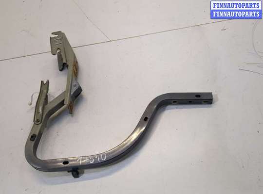 Петля крышки багажника на Toyota Camry XV40