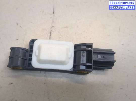 купить Датчик удара на Audi A8 (D3) 2002-2010