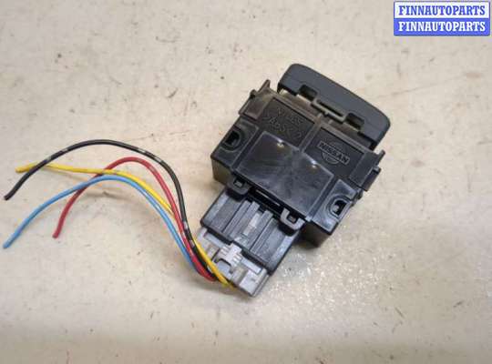 купить Кнопка открывания багажника салонная на Nissan Murano 2008-2015