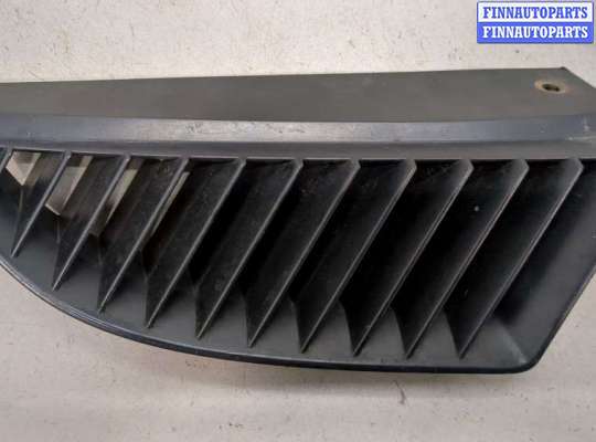 Решетка радиатора MT536267 на Mitsubishi Colt 2002-2012