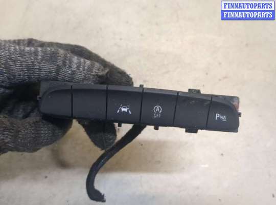 купить Кнопка парктроника на Opel Insignia 2017-2022