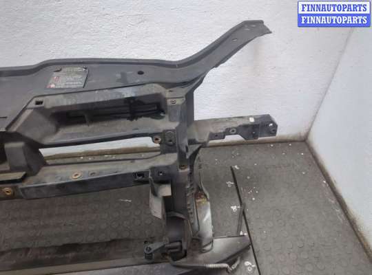 купить Рамка передняя (телевизор) на Volkswagen Golf 5 2003-2009