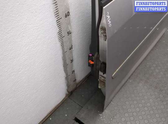 Блок управления стеклоподъёмниками на Volkswagen Touran I (1T)