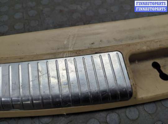 купить Пластик (обшивка) внутреннего пространства багажника на Mercedes ML W164 2005-2011