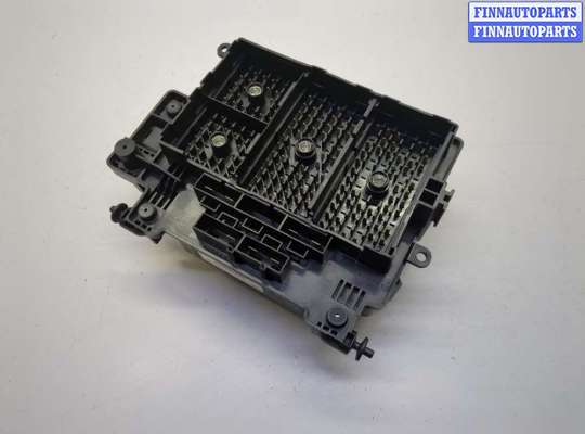 Блок предохранителей на Cadillac Escalade II (GMT 800)