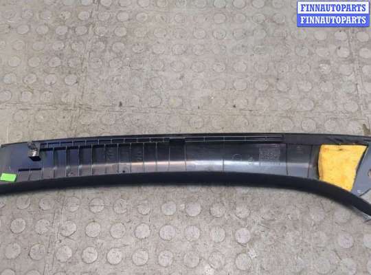 купить Обшивка стойки на Mercedes C W204 2006-2015