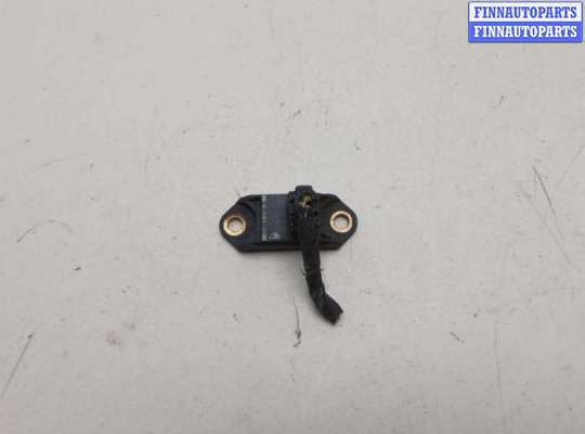 Датчик ускорения MB1657212 на Mercedes CLS C219 2004-2010