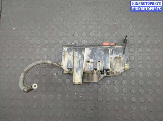 купить Блок предохранителей на Toyota Tundra 2000-2006