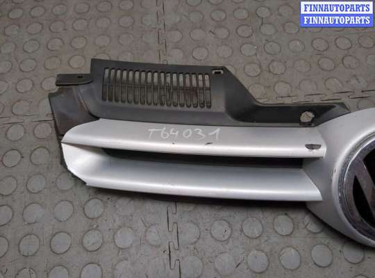 купить Решетка радиатора на Volkswagen Golf 5 2003-2009