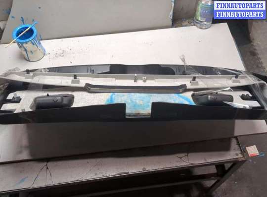 купить Обшивка крышки (двери) багажника на Volkswagen Golf 4 1997-2006