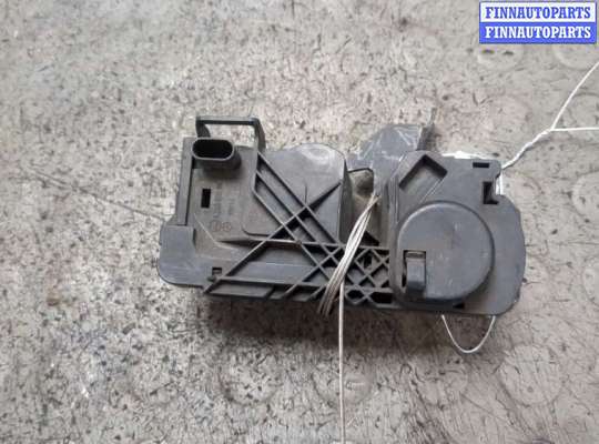 Купить Замок капота на Mercedes Vito W447 2014-2023 Замок капота MB1732236 на Mercedes Vito W447 2014-2023