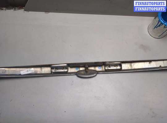 Планка подсветки номера на Ford Focus I