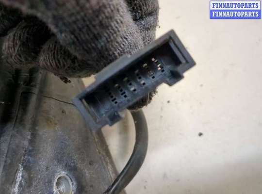 Зеркало боковое на Volkswagen Golf IV (1J)