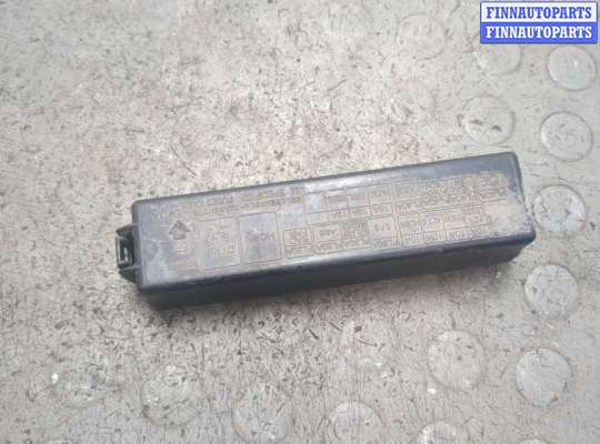 Крышка блока предохранителей NS994868 на Nissan Tiida 2004-2013
