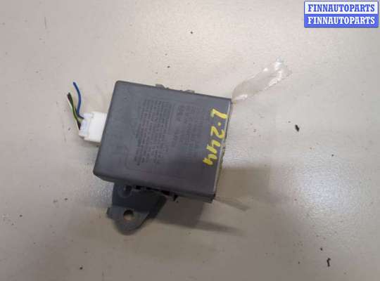 купить Блок управления центральным замком на Toyota Matrix 2002-2008