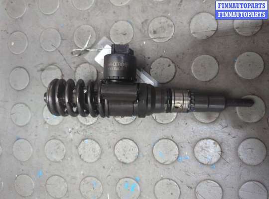 Форсунка топливная на Volkswagen Golf V (1K)