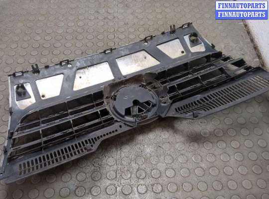 купить Решетка радиатора на Volkswagen Jetta 5 2005-2011