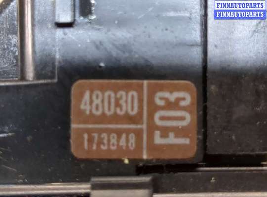 купить Переключатель дворников (стеклоочистителя) на Toyota Prius 2003-2009