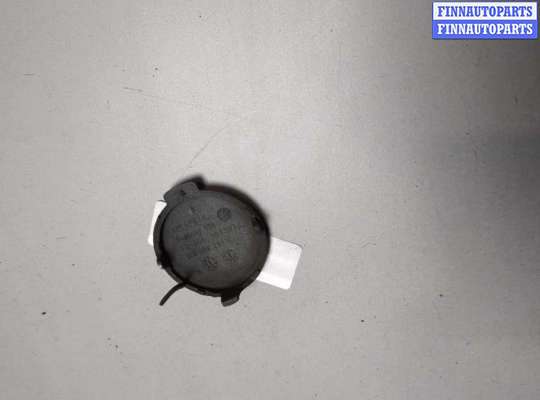 купить Заглушка буксировочного крюка на Volkswagen Golf 6 2008-2012