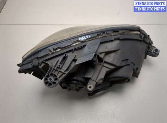 Фара передняя на Mercedes-Benz C (W204)