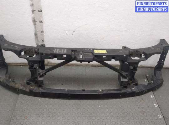 Рамка передняя (телевизор) LRQ5772 на Land Rover Discovery 3 2004-2009