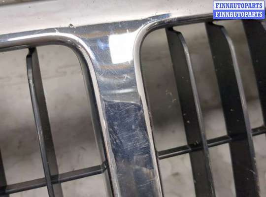 купить Решетка радиатора на Jeep Grand Cherokee 2004-2010