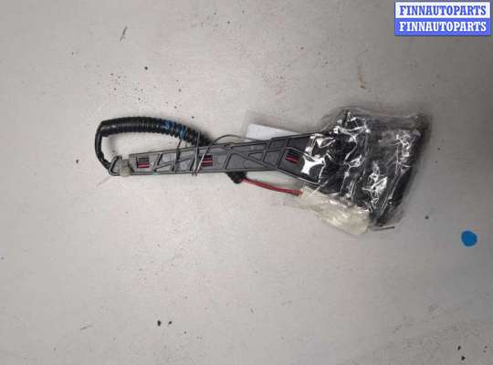 купить Кнопка открывания багажника с крышки на Lexus RX 2003-2009