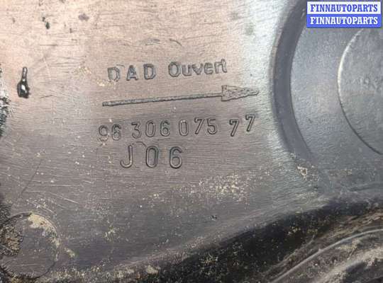 купить Жабо под дворники (дождевик) на Peugeot 206 1998-2012