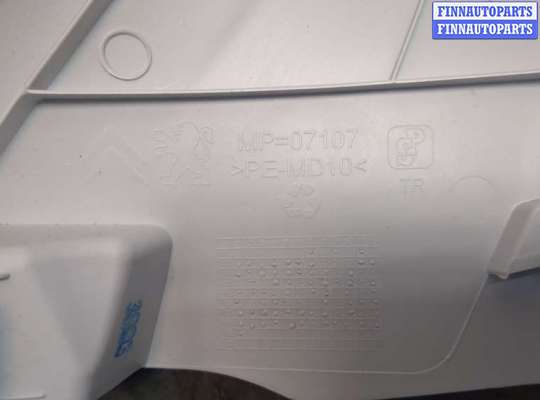 купить Обшивка стойки на Peugeot 2008 2013-2019