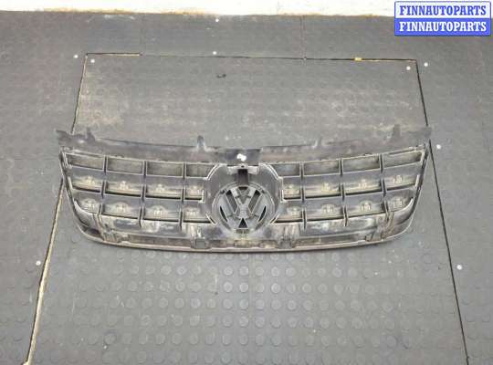 купить Решетка радиатора на Volkswagen Touareg 2002-2007