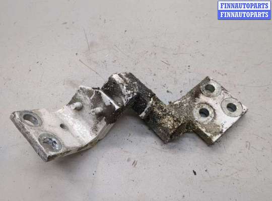 купить Петля двери на Peugeot Partner 2002-2008