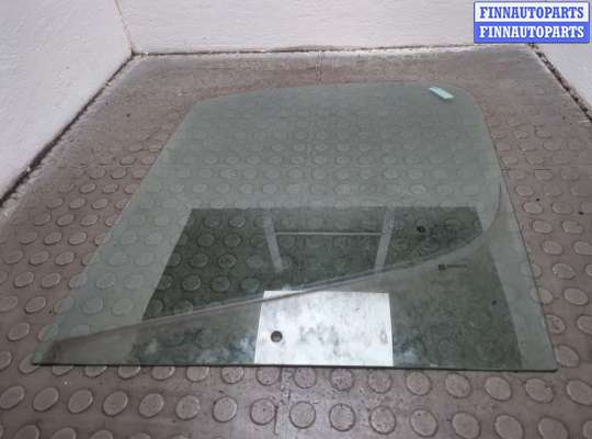 Стекло боковой двери RN1551528 на Opel Vivaro 2001-2014