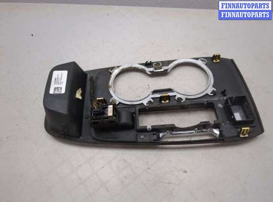 купить Рамка под кулису на Chevrolet Equinox 2017-2024