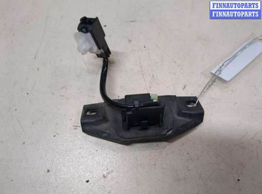 купить Кнопка открывания багажника с крышки на Lexus GS 2011-2020