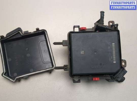 Блок предохранителей RN1460004 на Renault Megane 3 2009-2016