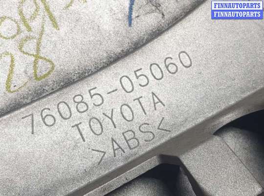 купить Спойлер на Toyota Avensis 3 2009-2015