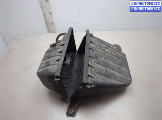 Корпус воздушного фильтра SZQ1174 на Suzuki Ignis 2000-2004