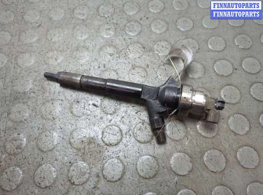 Форсунка топливная OP2354439 на Opel Astra J 2010-2017