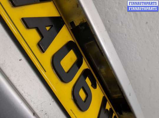 купить Бампер на Toyota Yaris 2005-2011