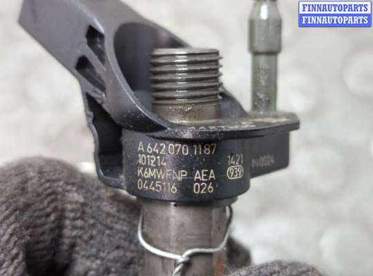 Форсунка топливная на Mercedes-Benz ML (W164)