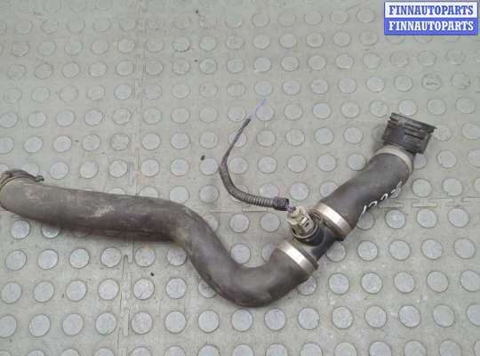 купить Патрубок охлаждения на Volkswagen Touareg 2010-2014