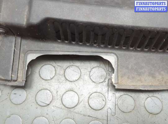 купить Жабо под дворники (дождевик) на Volkswagen Golf 4 1997-2006