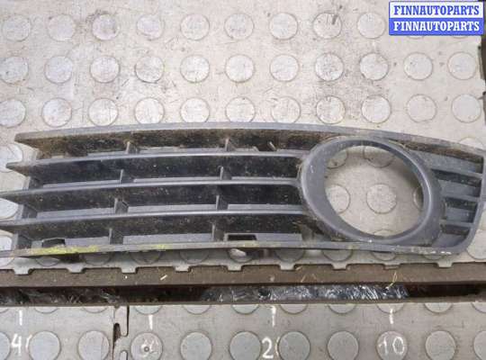 купить Заглушка (решётка) бампера на Audi A4 (B6) 2000-2004