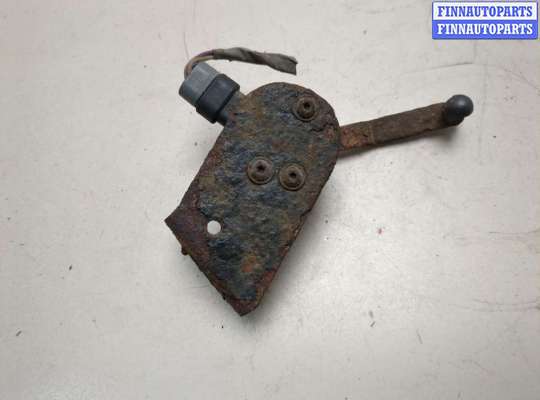 Датчик дорожного просвета на Cadillac Escalade III (GMT 900)