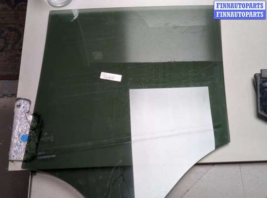 Стекло боковое двери на BMW X1 (F48)