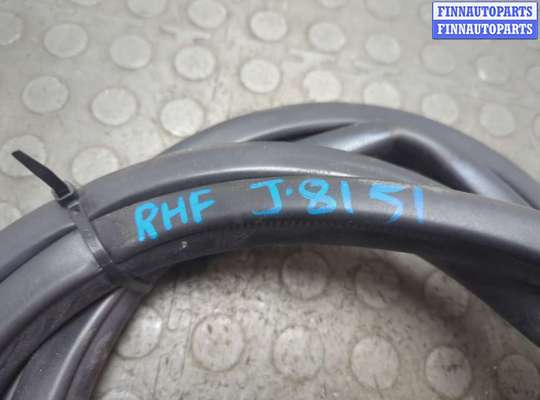 купить Уплотнитель на Toyota RAV 4 2018-2025