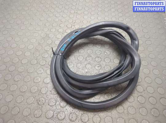 купить Уплотнитель на Toyota RAV 4 2018-2025