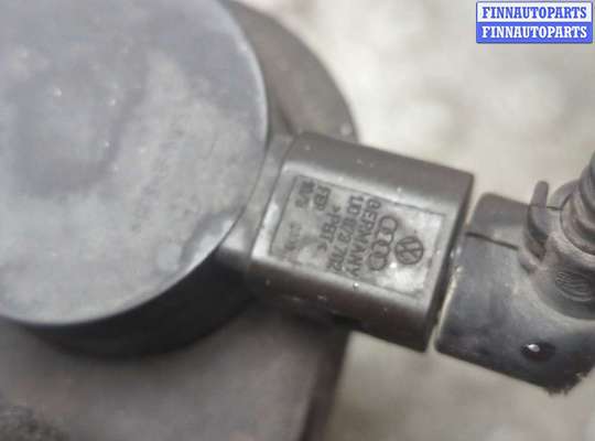 купить Насос водяной (помпа) на Volkswagen Golf 6 2008-2012