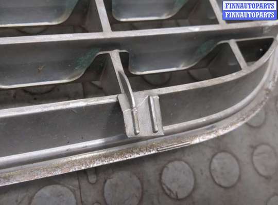 купить Решетка радиатора на Ford Explorer 2001-2006