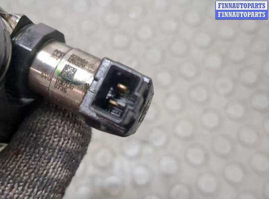 Форсунка топливная на Volkswagen Passat B6 (3C)